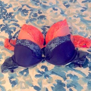 Victoria’s Secret bars